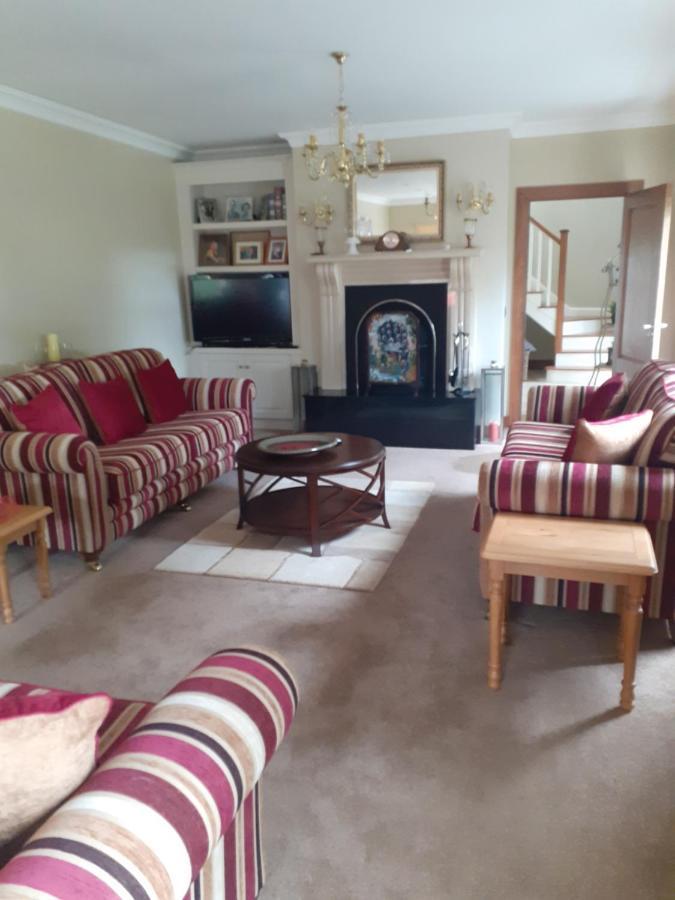 Single Or Twin Room In Lovely Country Residence Nobber Екстериор снимка