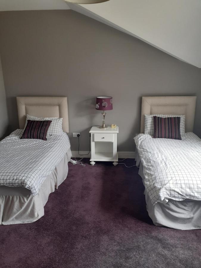 Single Or Twin Room In Lovely Country Residence Nobber Екстериор снимка