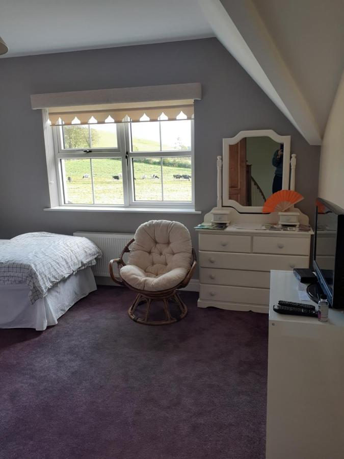 Single Or Twin Room In Lovely Country Residence Nobber Екстериор снимка