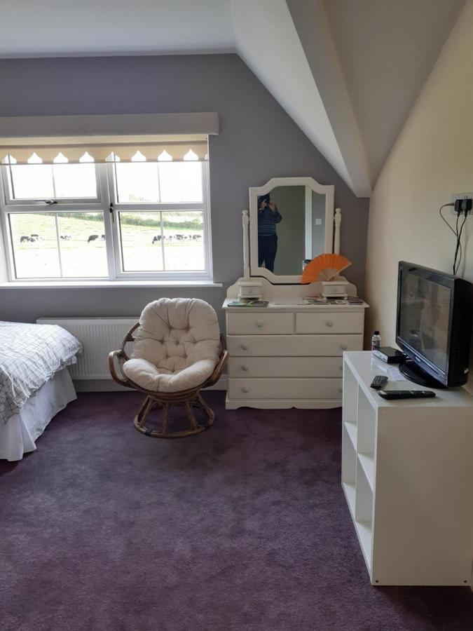 Single Or Twin Room In Lovely Country Residence Nobber Екстериор снимка